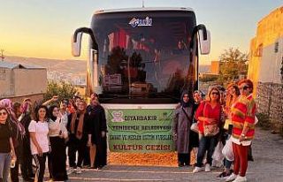 Yenişehir Belediyesi kursiyerlerini kültür gezisine...