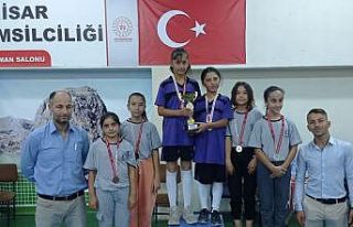 Yeşilaylı çocukların masa tenisi turnuvasında...