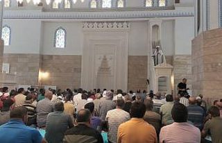 Yusufeli’nin yeni ilçe merkezinde ilk Cuma Namazı...