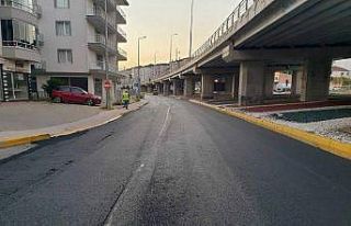 Yüzbaşılar Köprülü Kavşağı’nın yan yolları...