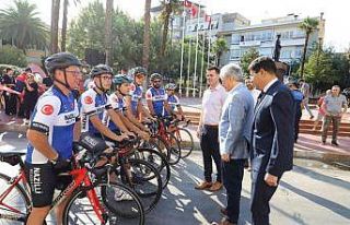 Zaferin 100. yılında 650 kilometre pedal çevirdiler