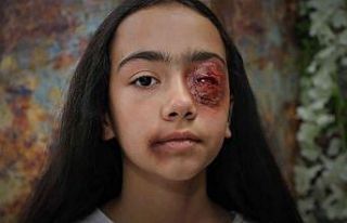 13 yaşındaki Efe yaptığı makyajla profesyonellere...