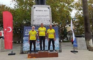 1. Mudanya Körfezi Açık Deniz Yüzme Maratonu başarı...