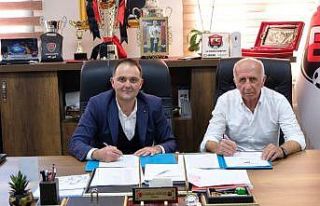 24Erzincanspor Teknik Direktör Sevim ile sezon sonuna...