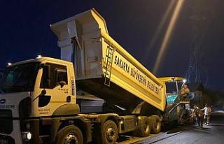 2 bin ton asfaltın kullanıldığı yol, yeni yüzüne...