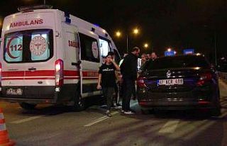 2 otomobilin çarpıştığı kazada 2 kişi yaralandı