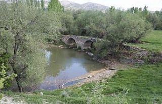 7 asırlık Hançalar Köprüsü’nün restorasyonu...