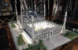 7 bin parça ile 3 buçuk ayda Sultanahmet Camisi...