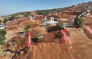 Adrenalin tutkunları Merkezefendi off-road pistinde...