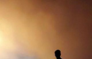 Ailesi düğündeyken evdeki yangında öldü