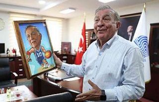 Akay: "Aldığım en güzel armağan"