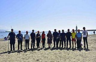 Alanya’da Galip Dere Halk Plajı çöplerden arındırıldı