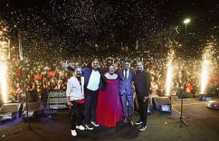 Aliağa’da 29 Ekim Cumhuriyet Bayramı coşkusu