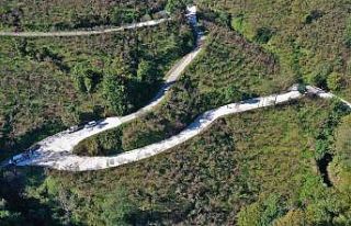 Altınordu’da beton yol çalışmaları sürüyor