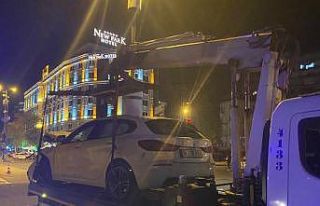 Ankara’da ticari taksi ile otomobil kafa kafaya...