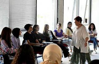 Antalya Edebiyat Günleri’ne Işıl Özgentürk’ten...