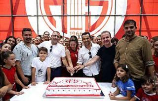 Antalyaspor Ahmet Uluç Spor Salonu ve voleybol sezonu...