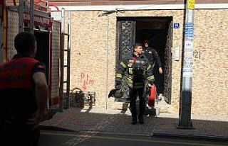 Aspiratörden çıkan yangın itfaiye ekiplerini harekete...