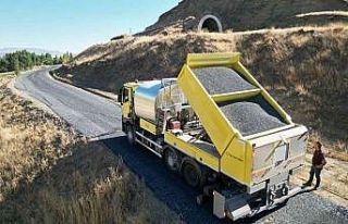 Avrupa’nın son teknoloji asfalt yol yapım makineleri...