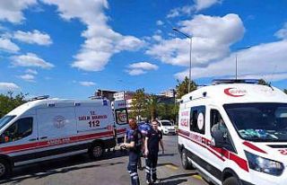 Aydın’da otomobil ve ticari taksi çarpıştı:...
