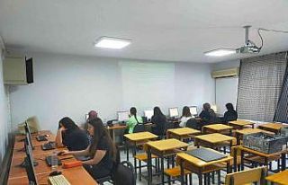 Aydın’da yurtta kalan öğrenciler kendilerini...