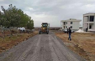 Bağlar Belediyesinin yol yapım çalışmaları devam...