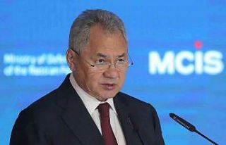 Bakan Akar, Rus mevkidaşı Şoygu ile telefon görüşmesi...