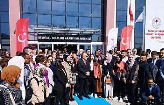 Bakan Kirişci Türkiye’de öğrenim gören yabancı...