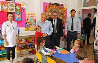 Başkan Akkaya Dünya Çocuklar Günü’nde çocuklarla...