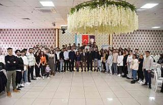 Başkan Ataç Azerbaycanlı öğrenciler ile buluştu