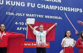 Başkan Aydın, şampiyonu ağırladı