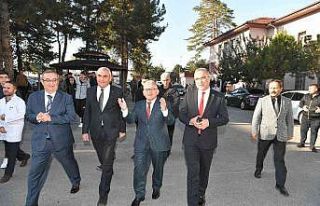 Başkan Büyükkılıç, Kariyer Günleri’nde öğrencilerle...