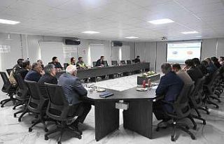 Başkan Büyükkılıç’tan raylı sistem toplantısı