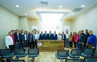 Başkan Fadıloğlu sendika temsilcilerini ziyaret...