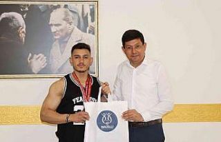 Başkan Özcan, Türkiye üçüncüsü Adar’ı ağırladı