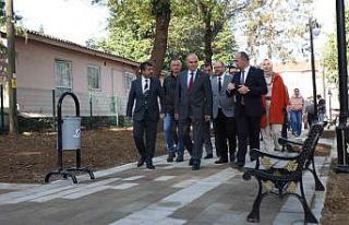 Başkan Özlü’den parklara yakın takip