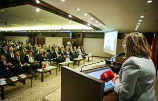 Başkan Şahin kamu ve özel sektörü bir araya getiren...