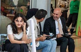 Başkan Soyer: “Gençlere başka sürprizlerimiz...