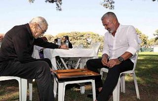 Başkan Sözen büyüklerini unutmadı