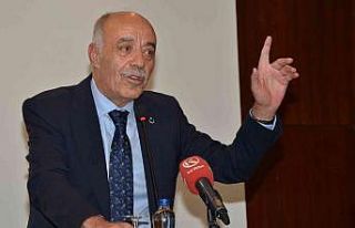 Başkan Yücelik’ten duygusal veda