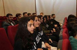 Bu eğitimle gençler kariyer planlarının temelini...