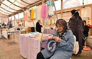 Bu sokakta hanımların emeği var