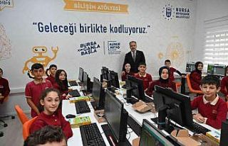 Bursa Büyükşehir’den okullara teknolojik destek
