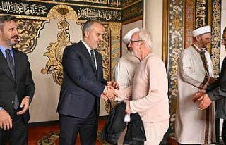 Bursa’da kandilde camiler doldu