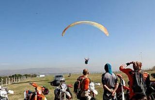 Bursa’da motocross şov nefesleri kesti