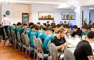 Bursaspor’da moral yemeği organize edildi