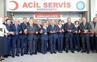 BUÜ Hastanesi’nin yenilenen acil servislerini Bakan...