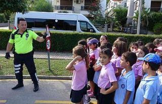 Çocuklar parkta hem eğlendi, hem trafik eğitimi...