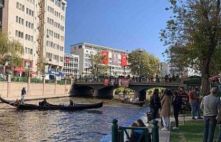 Cumhuriyet Bayramı’nda gondol seferlerinin ardı...