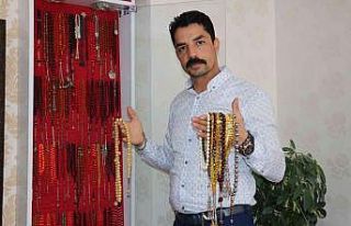 Daire fiyatına tespih koleksiyonu